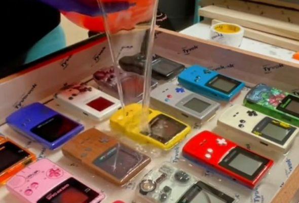 He puts his Game Boys in resin and makes the fans scream
